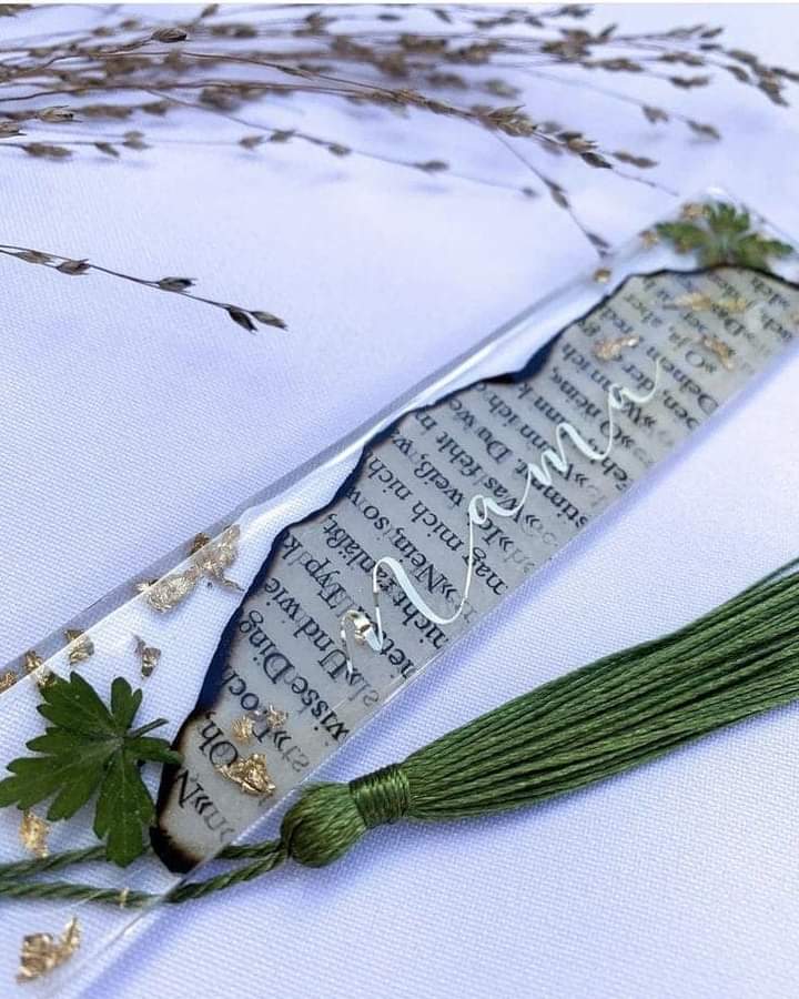 Ensemble marqueurs des page +sous tasse+ porte clés. prix a partir de